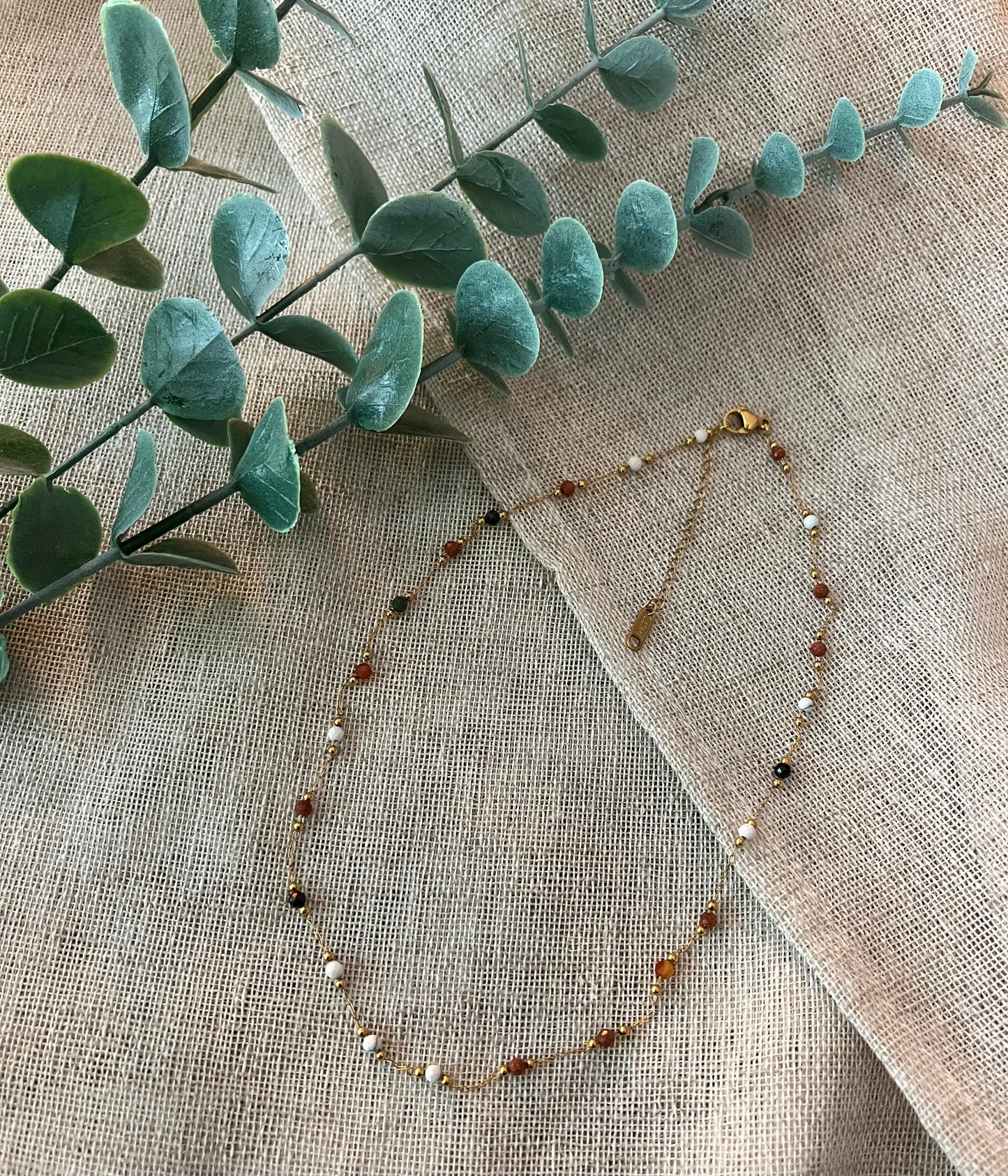 Charlie | Collier fin en pierres naturelles